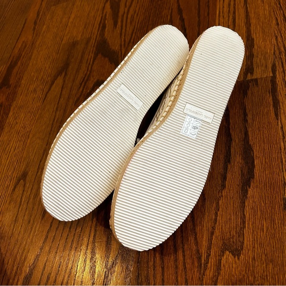 Karl Lagerfeld Michaela White Round Toe Slip-On Espadrilles | size 11 - Picture 7 of 8